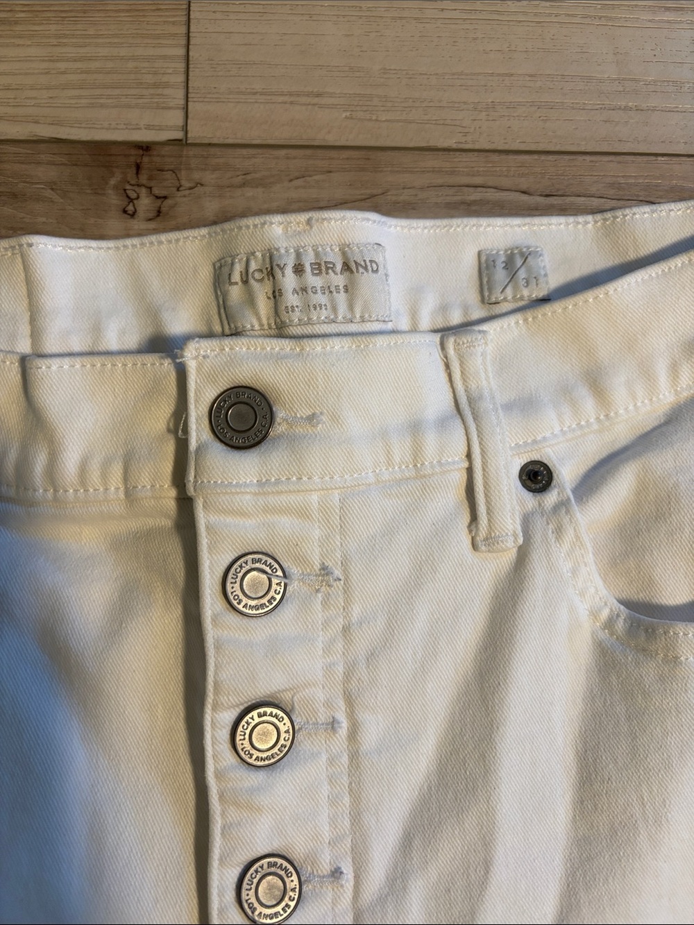 Lucky Brand High-Rise Button-Fly Bridgette Crop - Picture 2 of 5